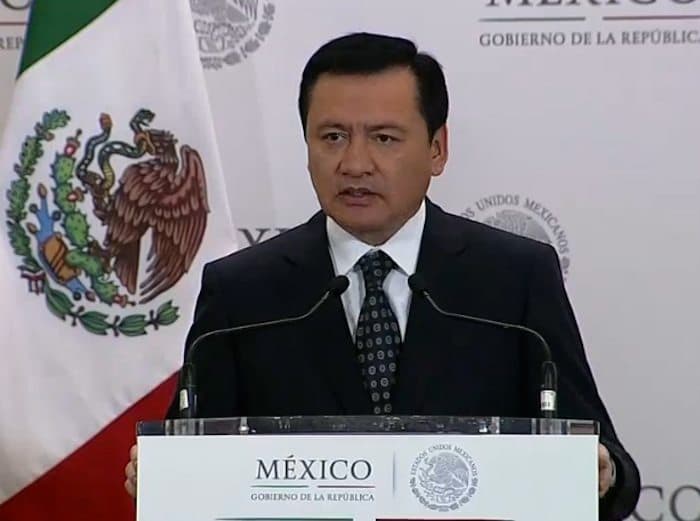 Con ocho muertos, todos civiles, Osorio Chong insiste: los policías federales no “portaban armas”