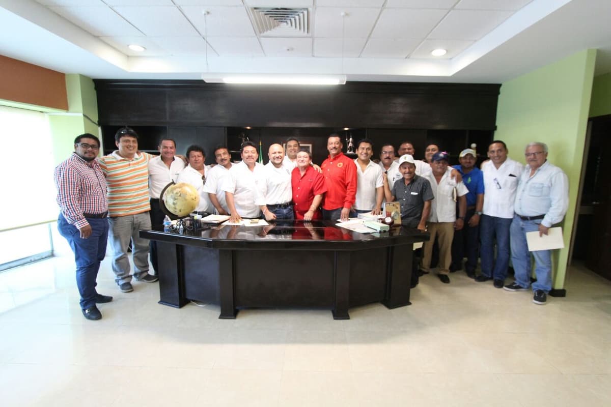 Nuevo líder estatal de los taxistas