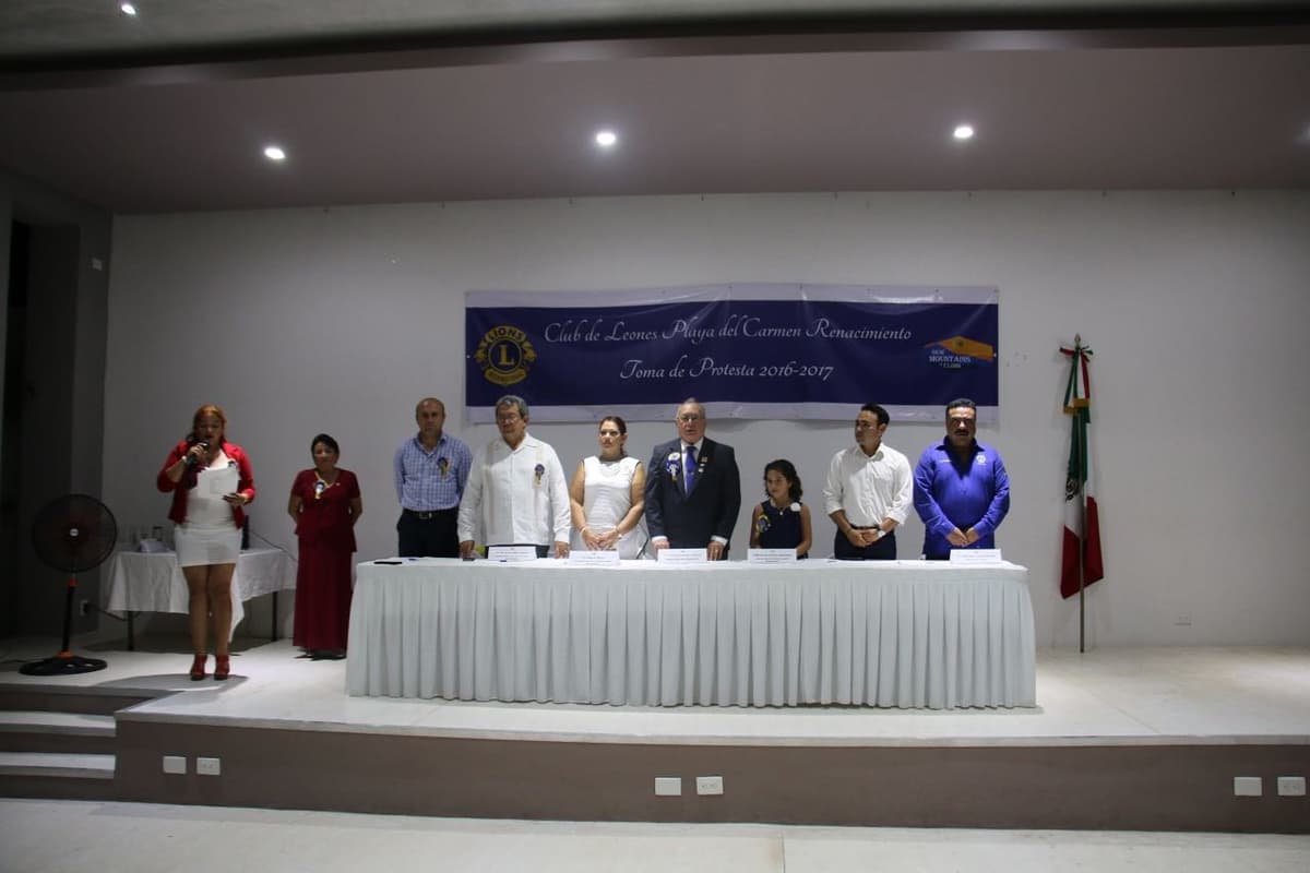 Toma protesta Club de Leones Renacimiento