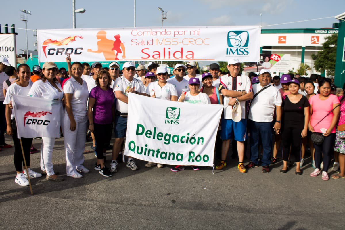 Realizan carrera "Corriendo por mi  Salud"