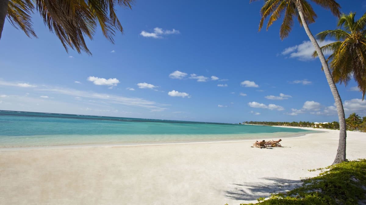 Supera Punta Cana en derrama económica por turismo a la Riviera Maya