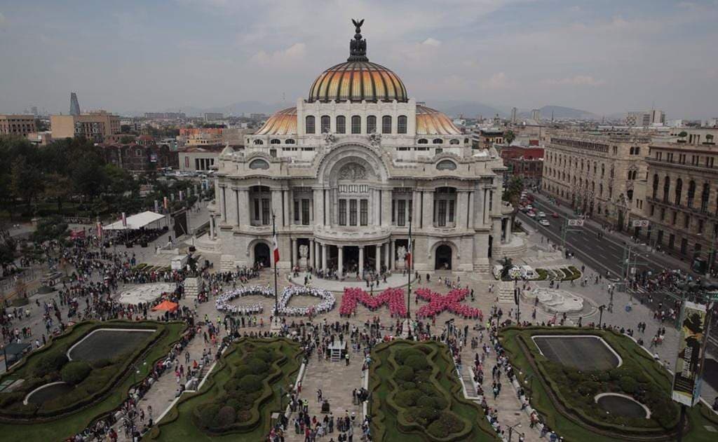 Participan cientos de personas en el 'flashmob' Ciudad de México