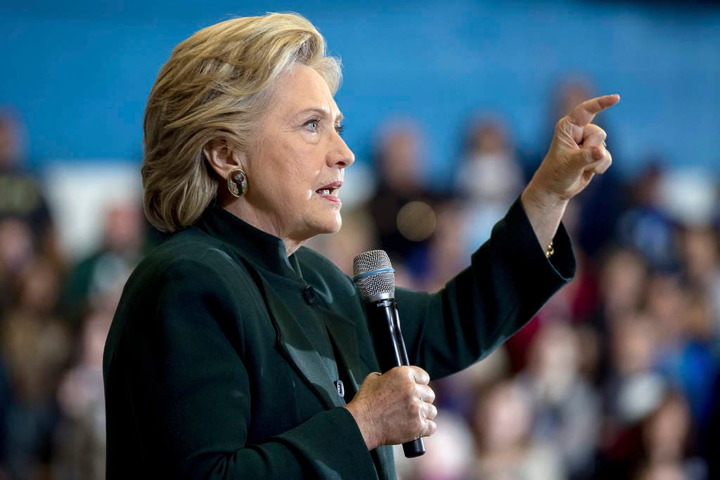 Envían polvo sospechoso a oficina de Clinton; no es dañino