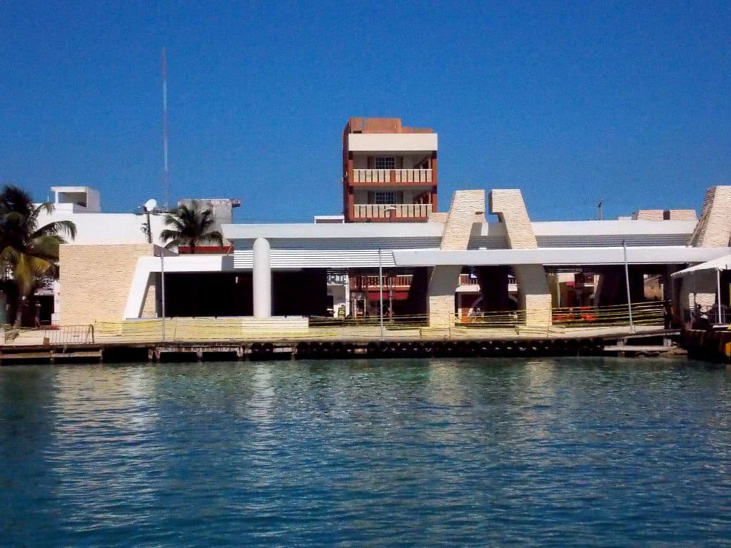 BUSCA APIQROO CAPITAL PRIVADO PARA NUEVO MUELLE DE CRUCEROS EN ISLA MUJERES