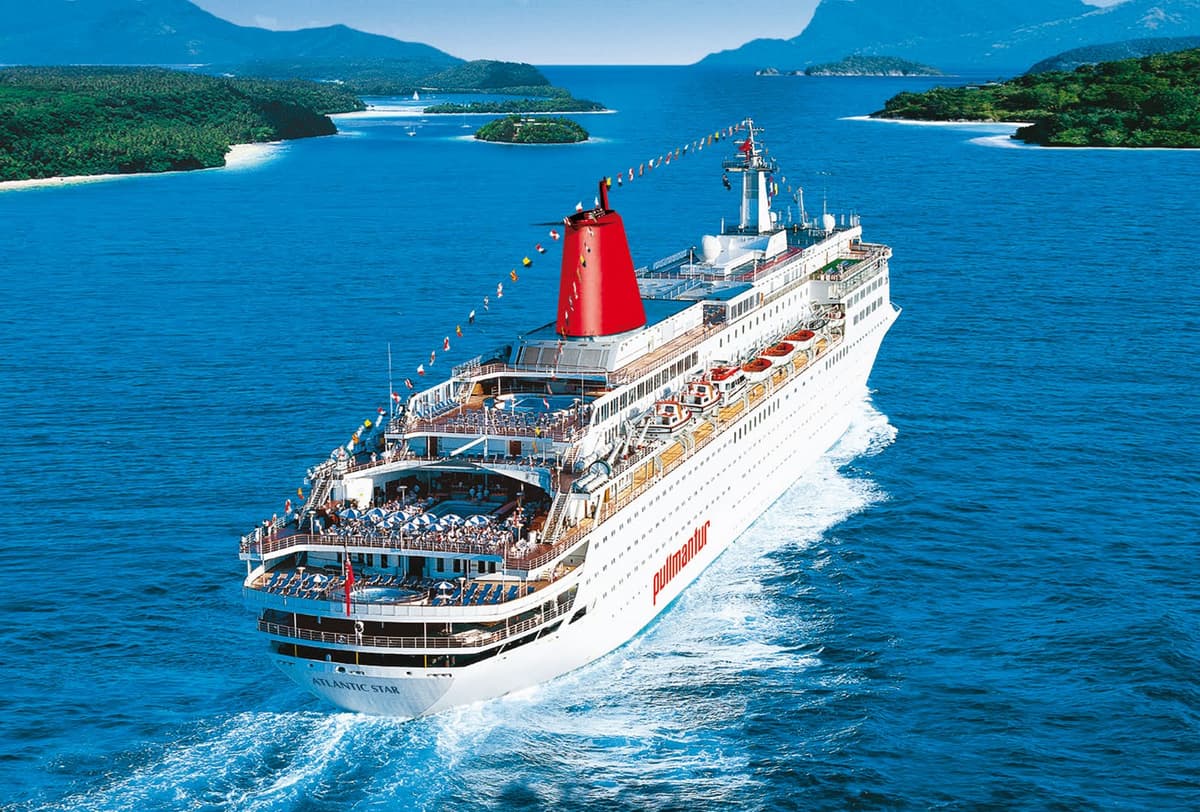 Pullmantur Cruceros invertirá 50 millones de euros en mejorar su flota