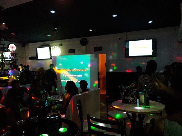 Atacan el Pizza Bar de Playa del Carmen