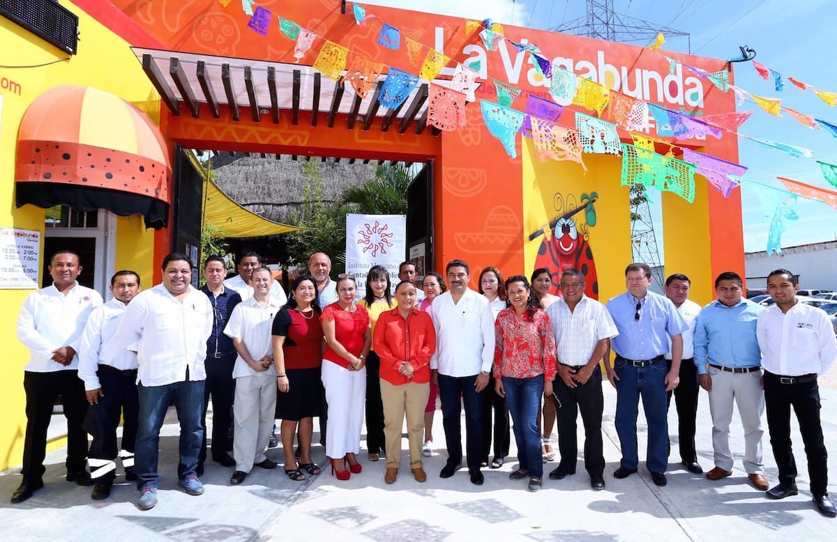 Reconocen a Cristina Torres por mejorar el sistema de atención al contribuyente