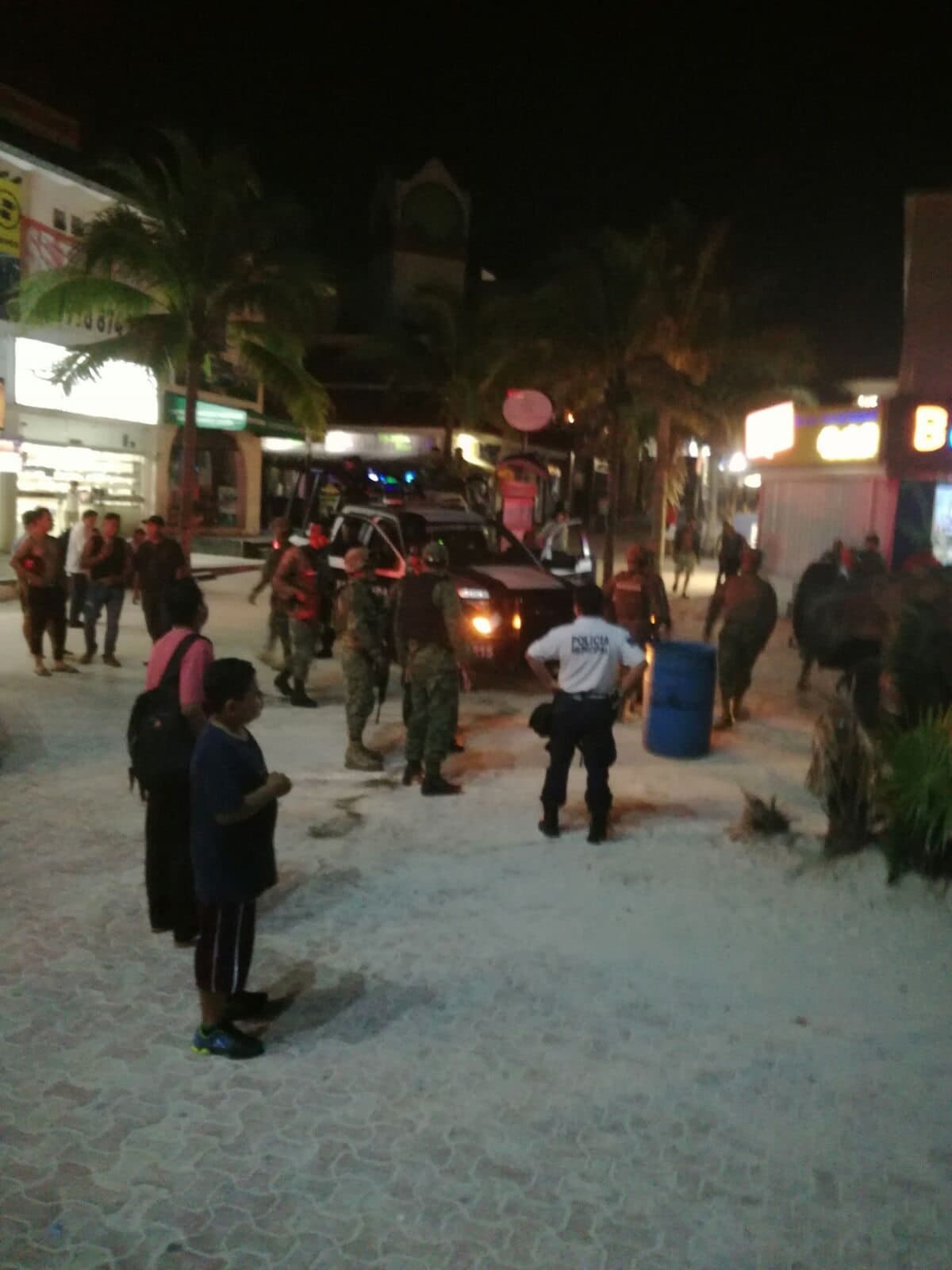 Un beodo se echó un clavado en el muelle fiscal