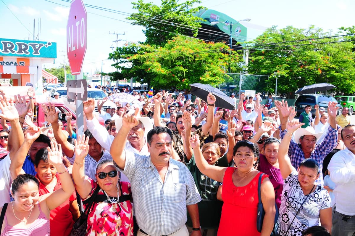 Atiende AMLO solicitud de Chano Toledo de escriturar predios de la Colosio
