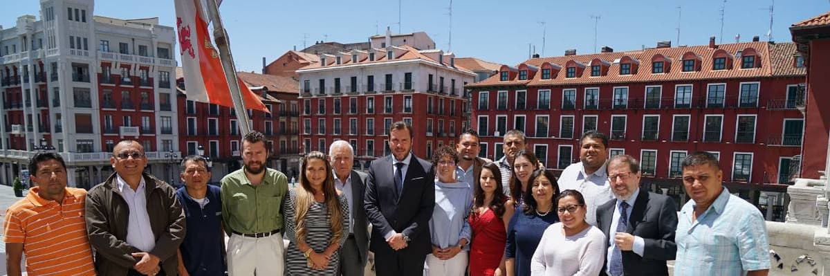 Dos quintanarroenses son becados para curso de pasantías en España