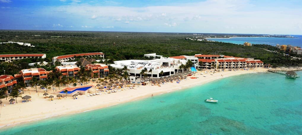 Grand Oasis Tulum requiere una recuperación  de playas