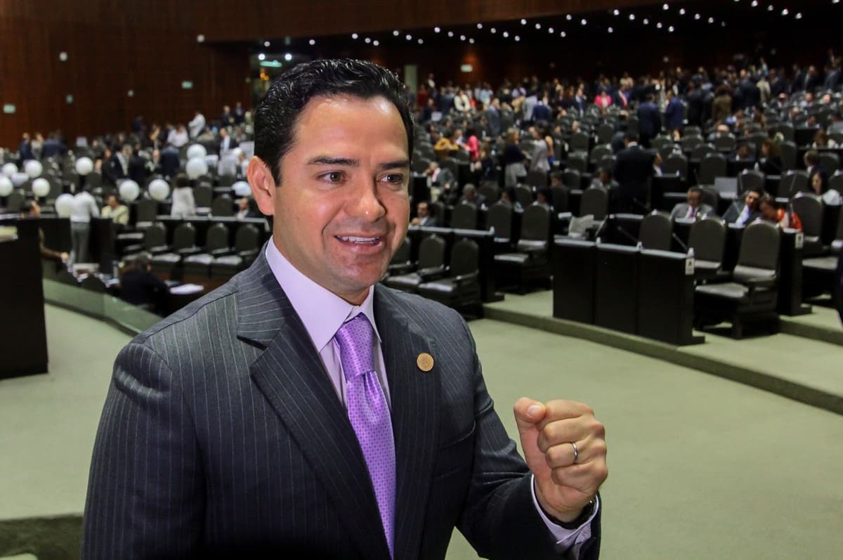 Chanito Toledo busca homologar tarifas eléctricas