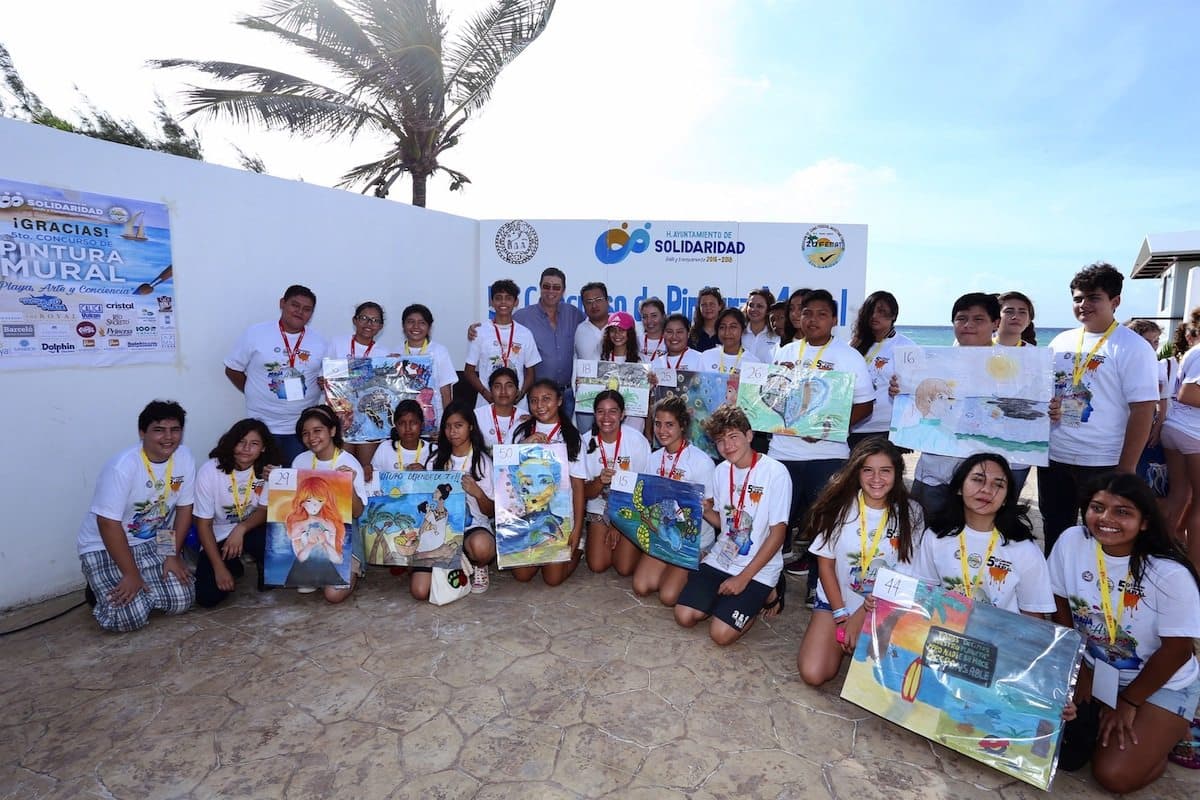 Mural “ Playa, Arte y Conciencia " celebra el Día Mundial del Medio Ambiente