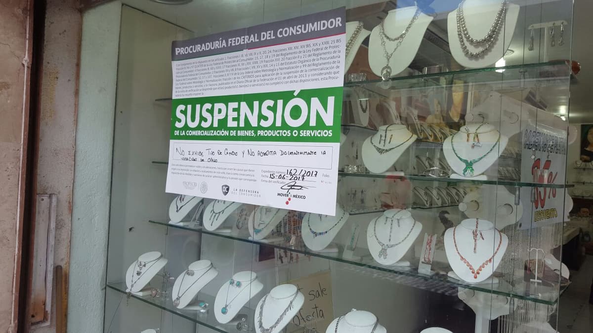 Venden ópalo falso en joyerías de Playa del Carmen