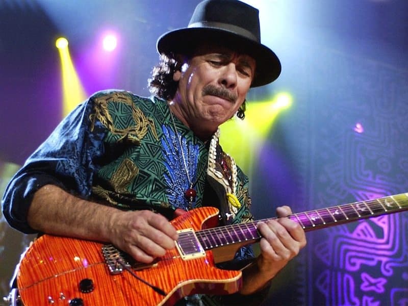 Carlos Santana tocará en la Riviera Maya