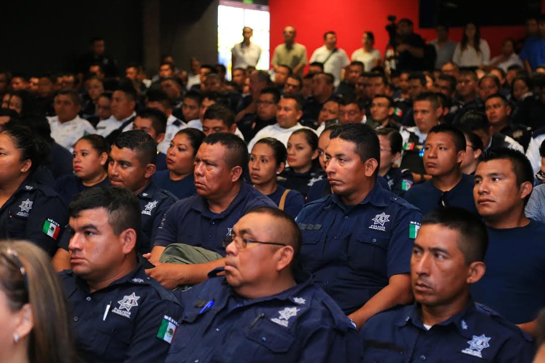 Policías más capacitados y equipados en Solidaridad