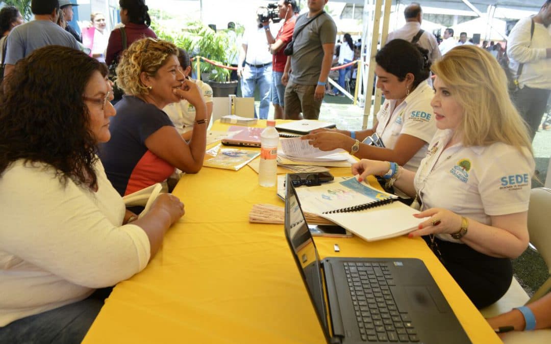 Promueven créditos para mujeres emprendedoras