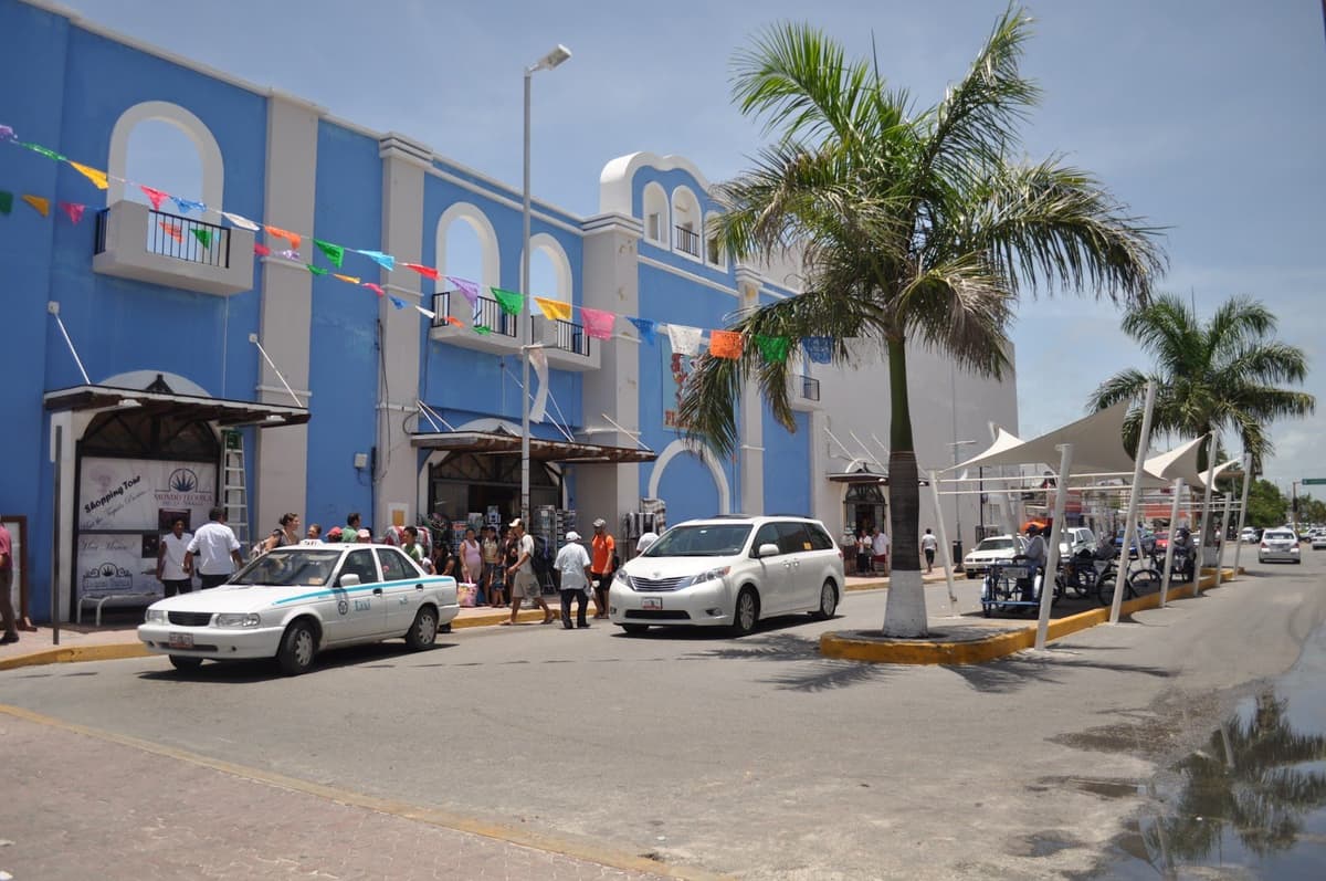 Proponen que el centro de Playa del Carmen sea peatonal