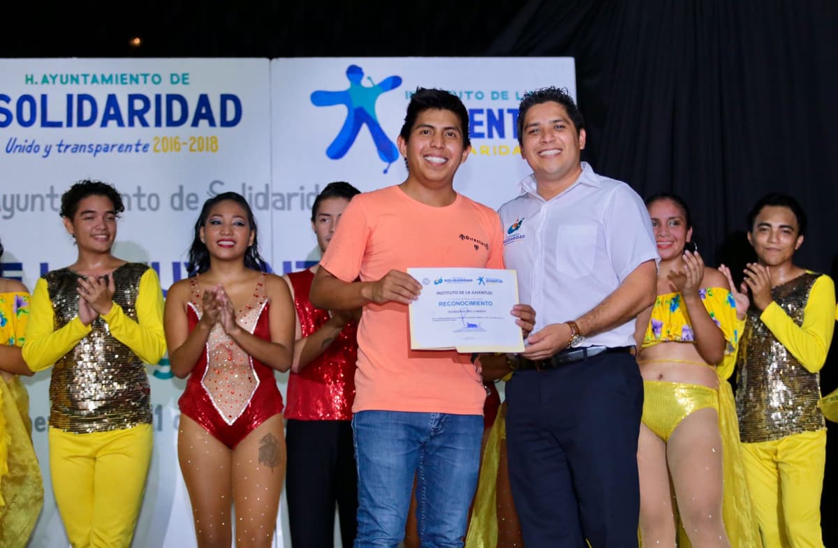 Apuesta Solidaridad al desarrollo de la juventud