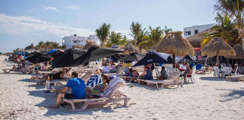 Salvaguardan integridad de miles de bañistas en Puerto Morelos