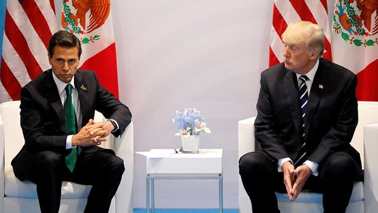 Trump amenazó a Peña Nieto con suspender relaciones si decía que no pagaría el muro