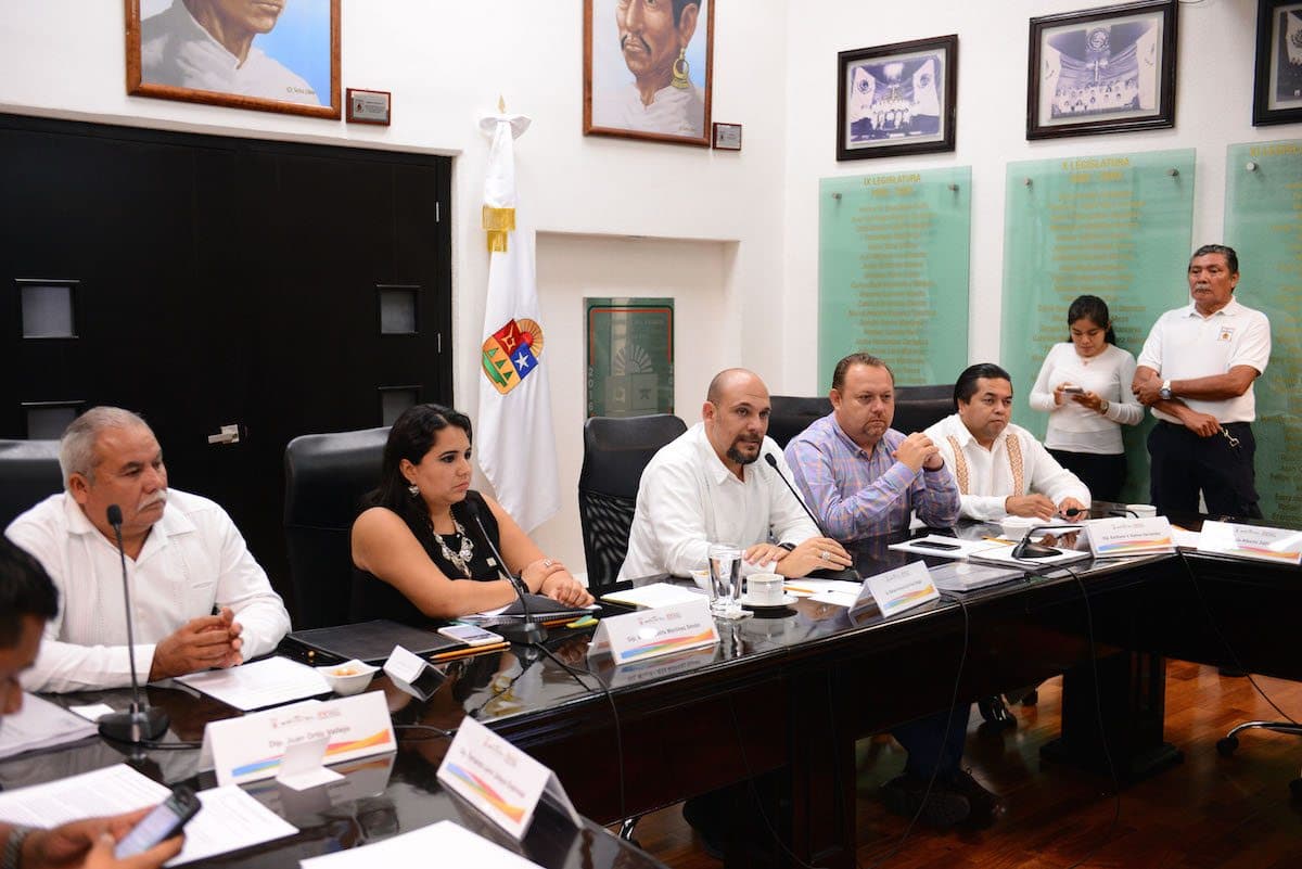 Oficial Mayor y Secretario de la Contraloría comparecen ante XV Legislatura