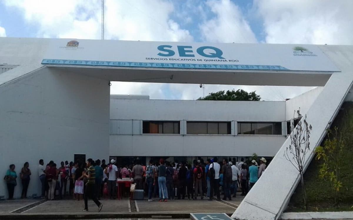 Incumple palabra Marisol Alamilla, niega apoyo y registro a escuelas en colonias irregulares