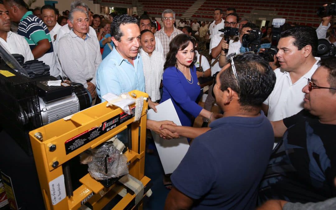 Carlos Joaquín impulsa nuevos proyectos de fomento al autoempleo