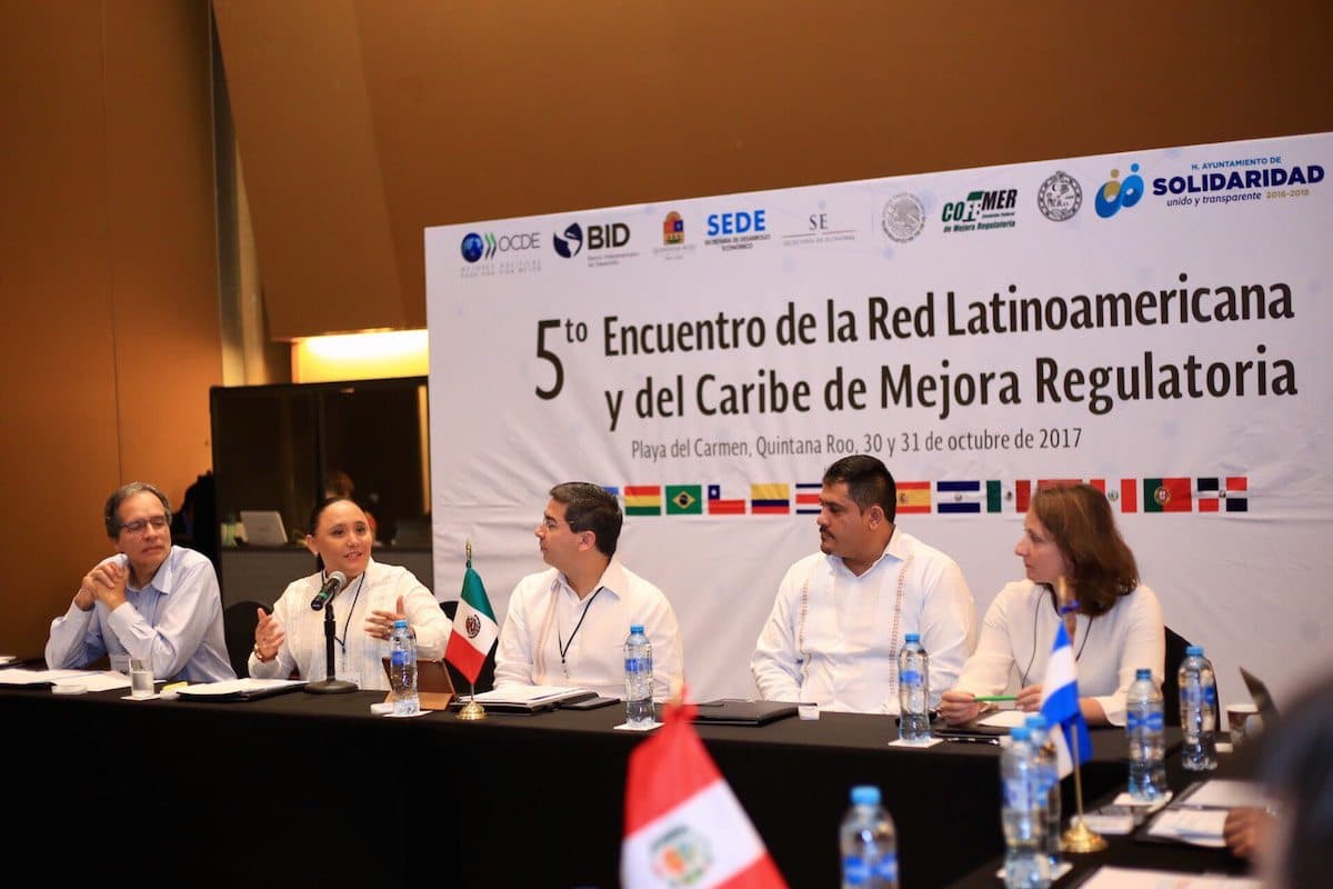 Solidaridad reúne a expertos internacionales en mejora regulatoria