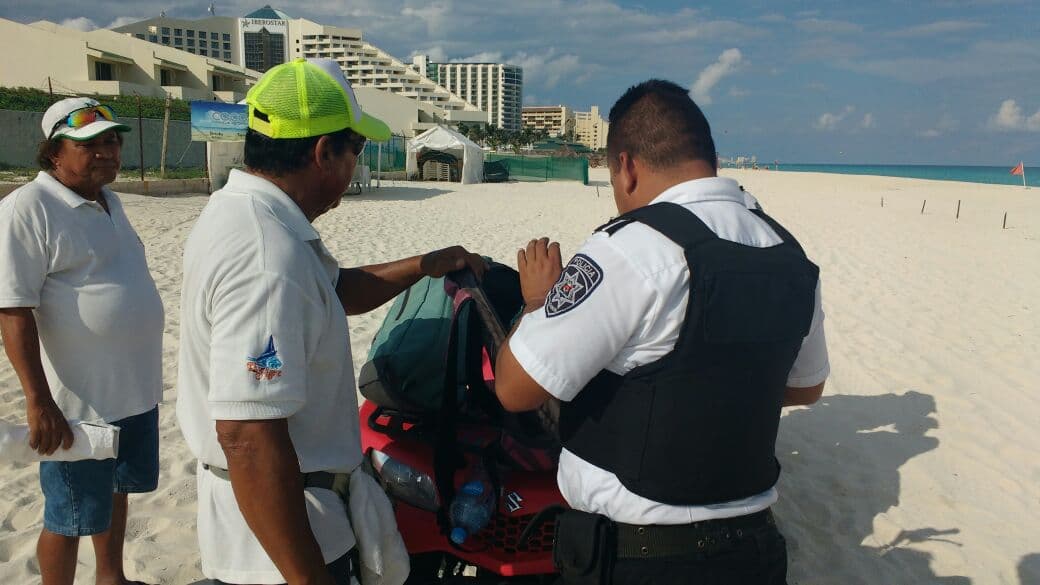 Retiran a ambulantes de la Zona Hotelera de Cancún