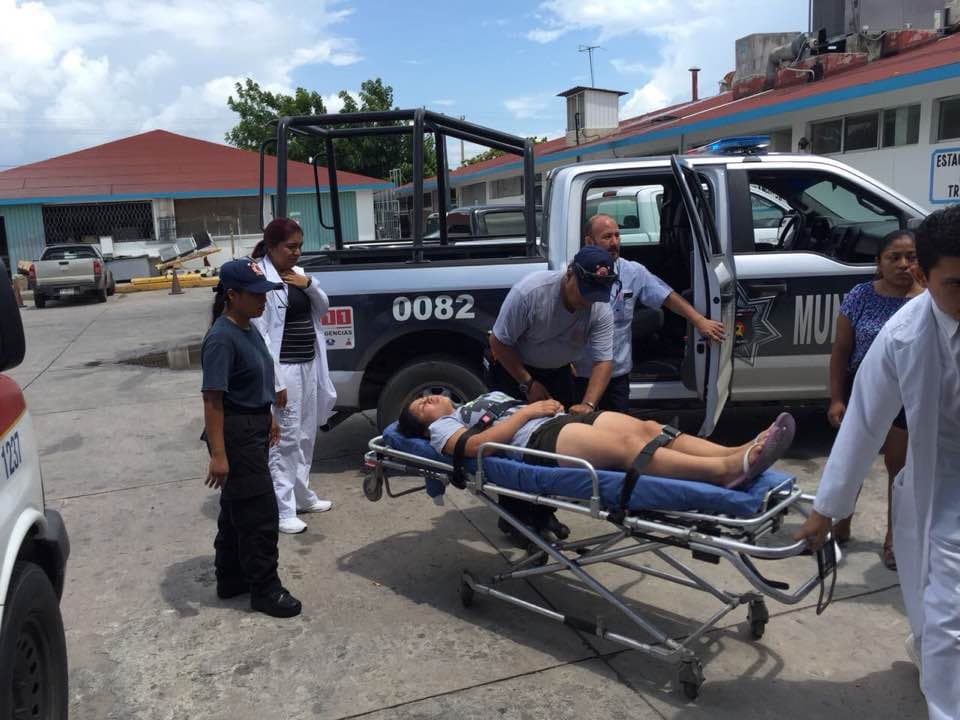 Sufre joven mujer posible envenenamiento por respirar sustancias químicas