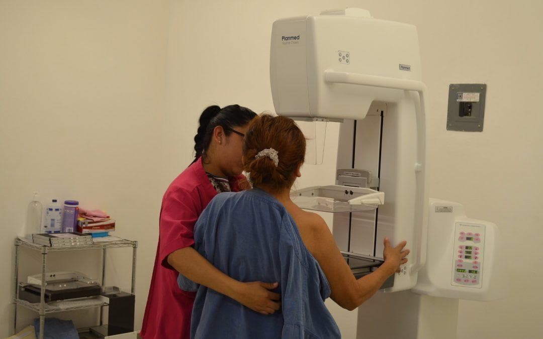 En octubre intensifican lucha contra cáncer de mama