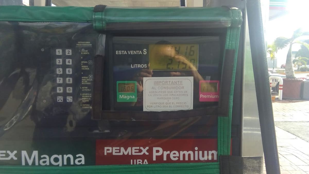 Sin quejas en Cancún por liberación de precio de combustible
