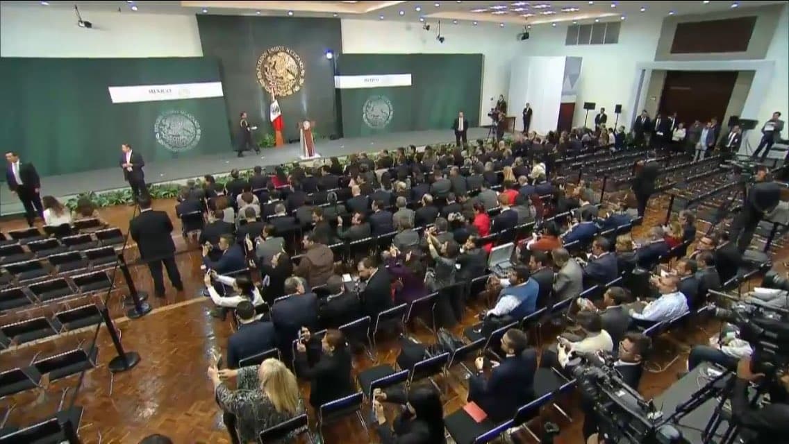 Acepta Peña Nieto renuncia de José Antonio Meade