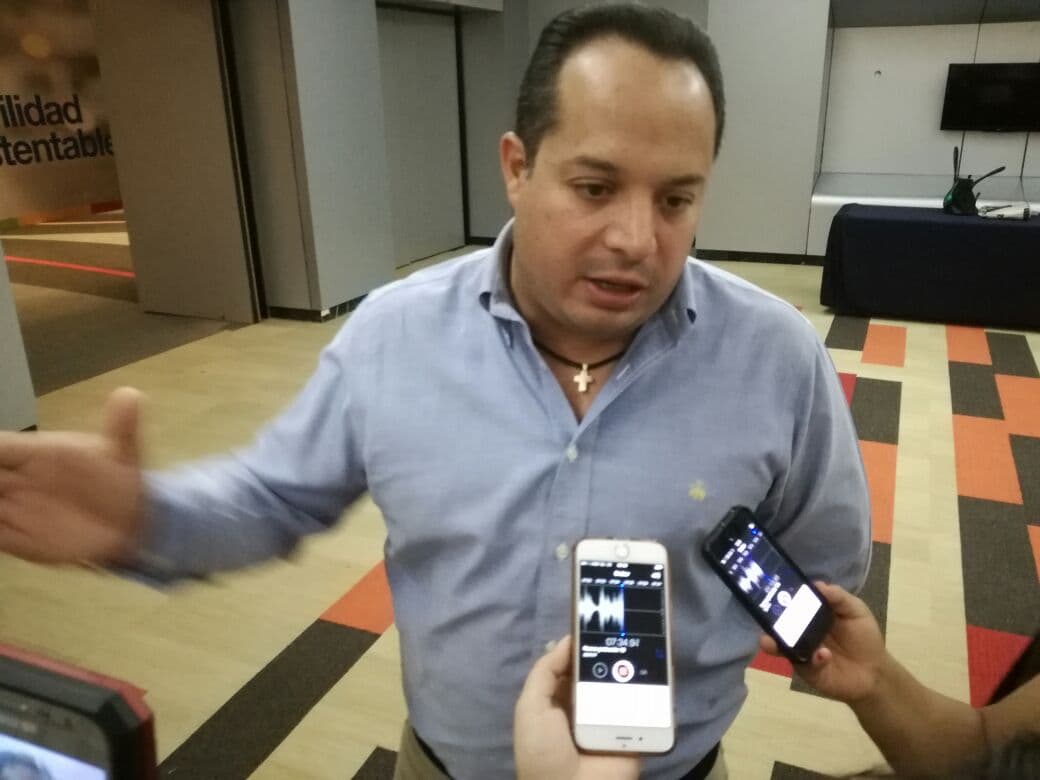 Dos bares de Cancún tienen horas extra a través de amparos