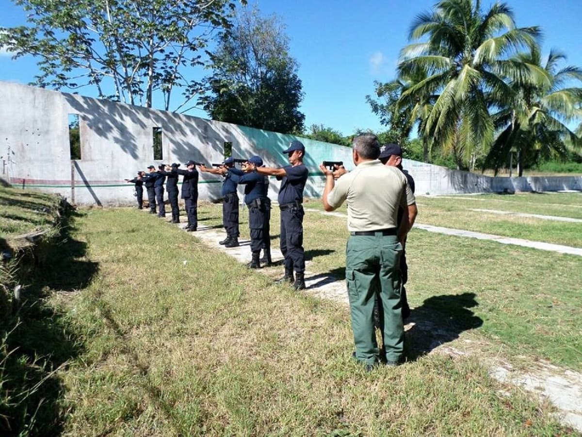 Elementos de la PEP se especializan en competencias tácticas