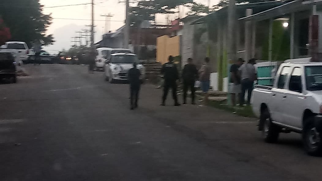 Policía hiere de bala a sujeto en gresca