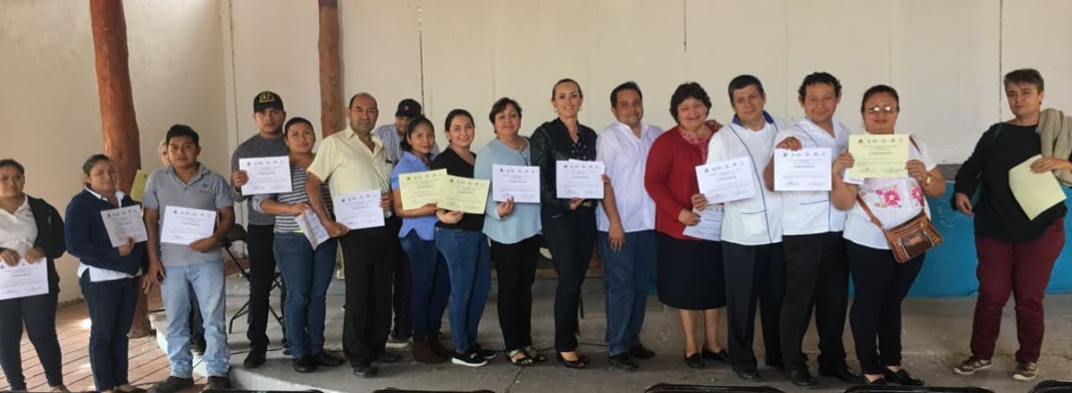 Restauranteros se capacitan en Bacalar