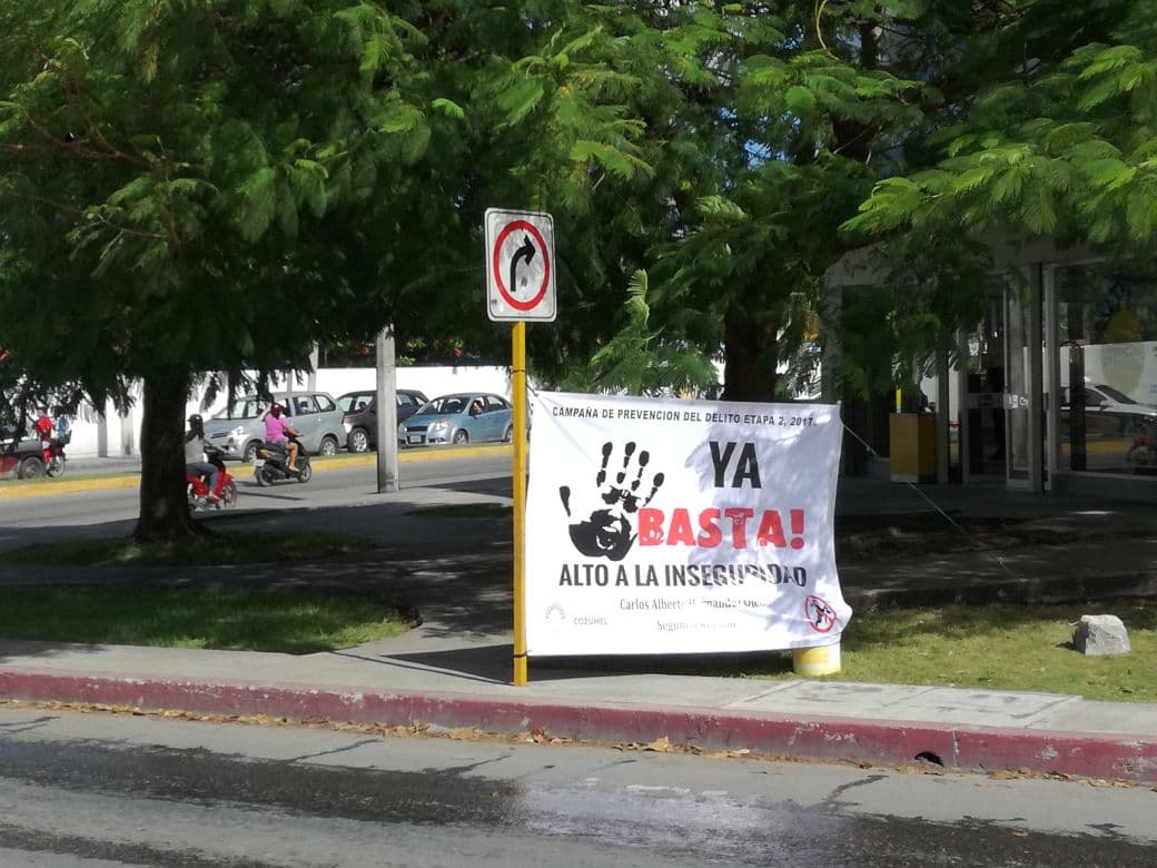 Inicia Hernández Ojeda volanteo de trípticos