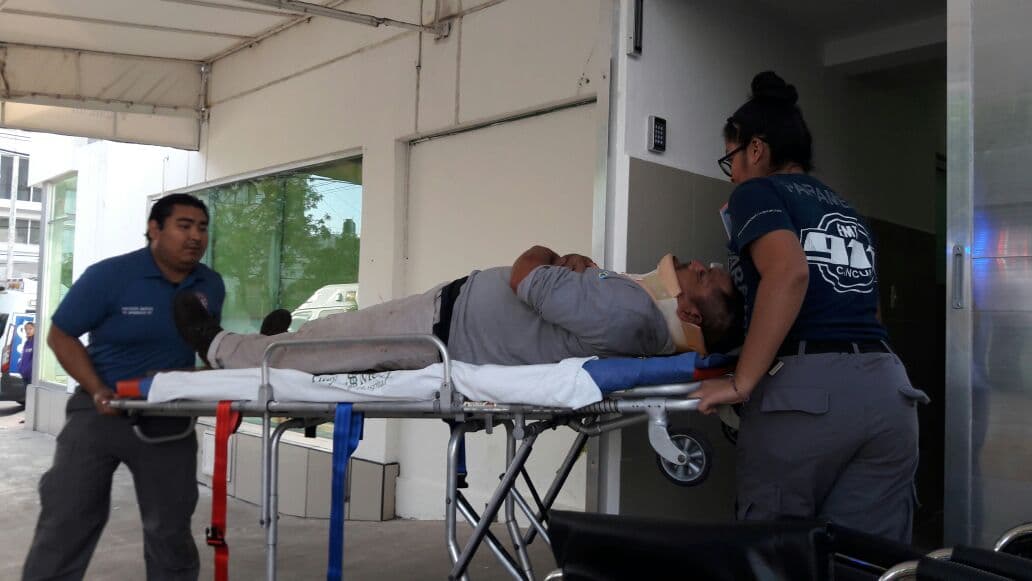 'Pestañazo' provoca 15 lesionados en la vía Kantunilkín-Leona Vicario