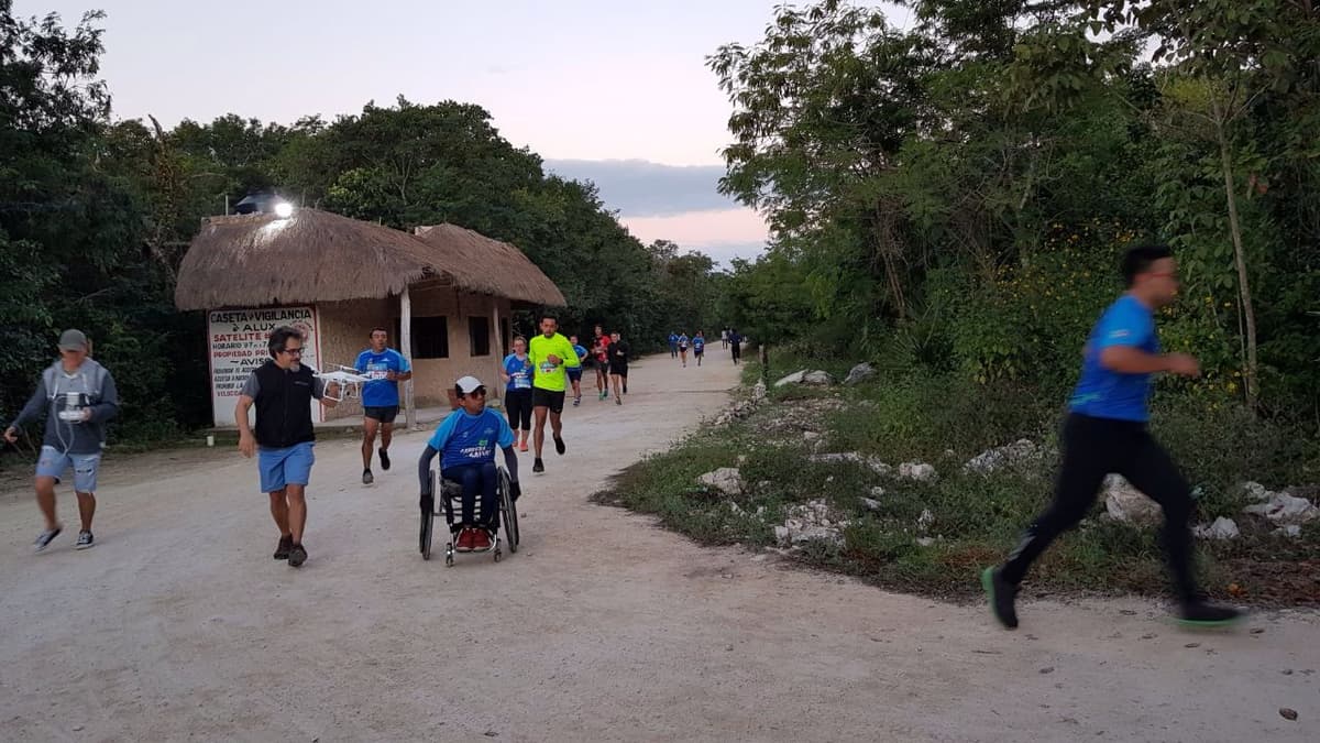 Disputan carrera por la salud