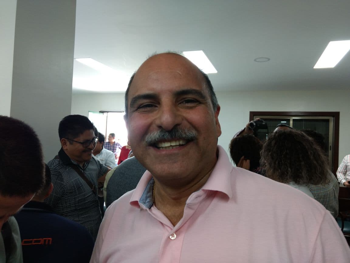 Jorge Portilla aún analiza candidatura