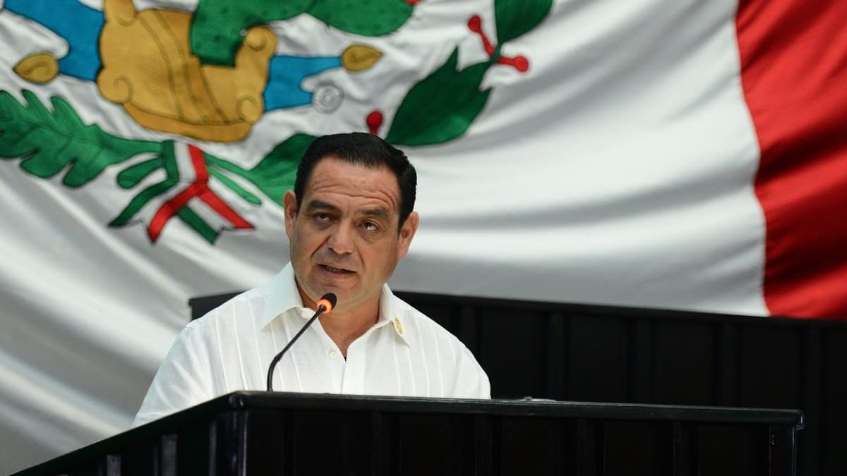 Retomarán iniciativa de pensión para familias de policías