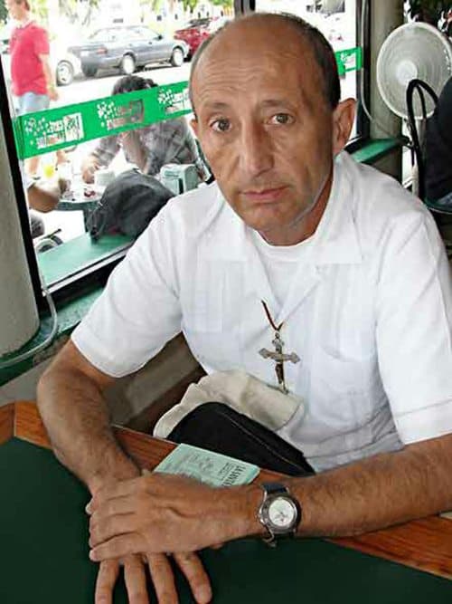 Educación pública es pésima, sólo sirve para trabajar en hotelería: Pérez Guajardo