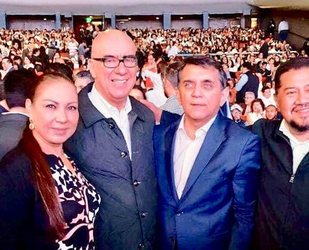 Oficializan candidatura de Miguel Ramón