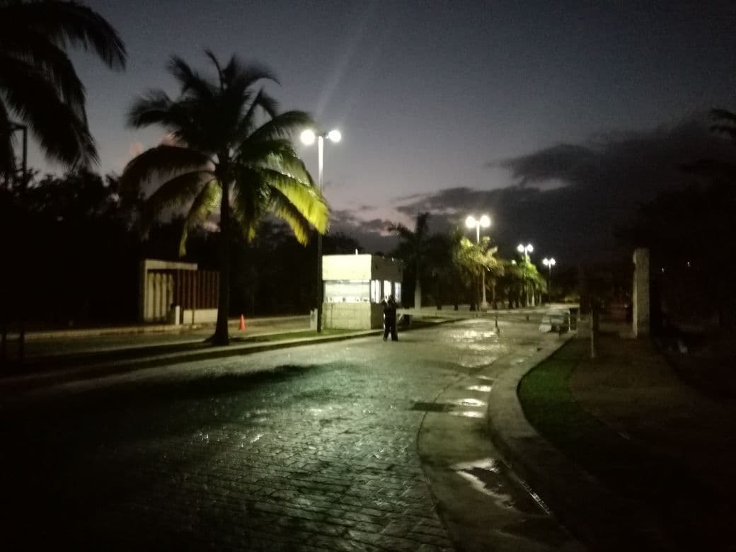 Explota Armada artefacto en marina Cozumel