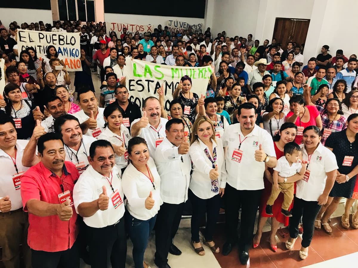 Dan constancia a Marciano Dzul como candidato priista