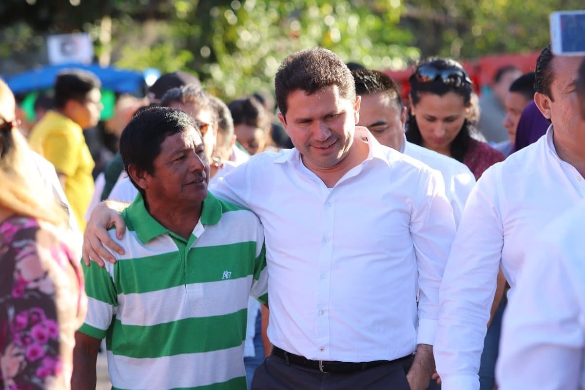 Aventaja Mauricio Sahuí las preferencias por la gubernatura en Yucatán