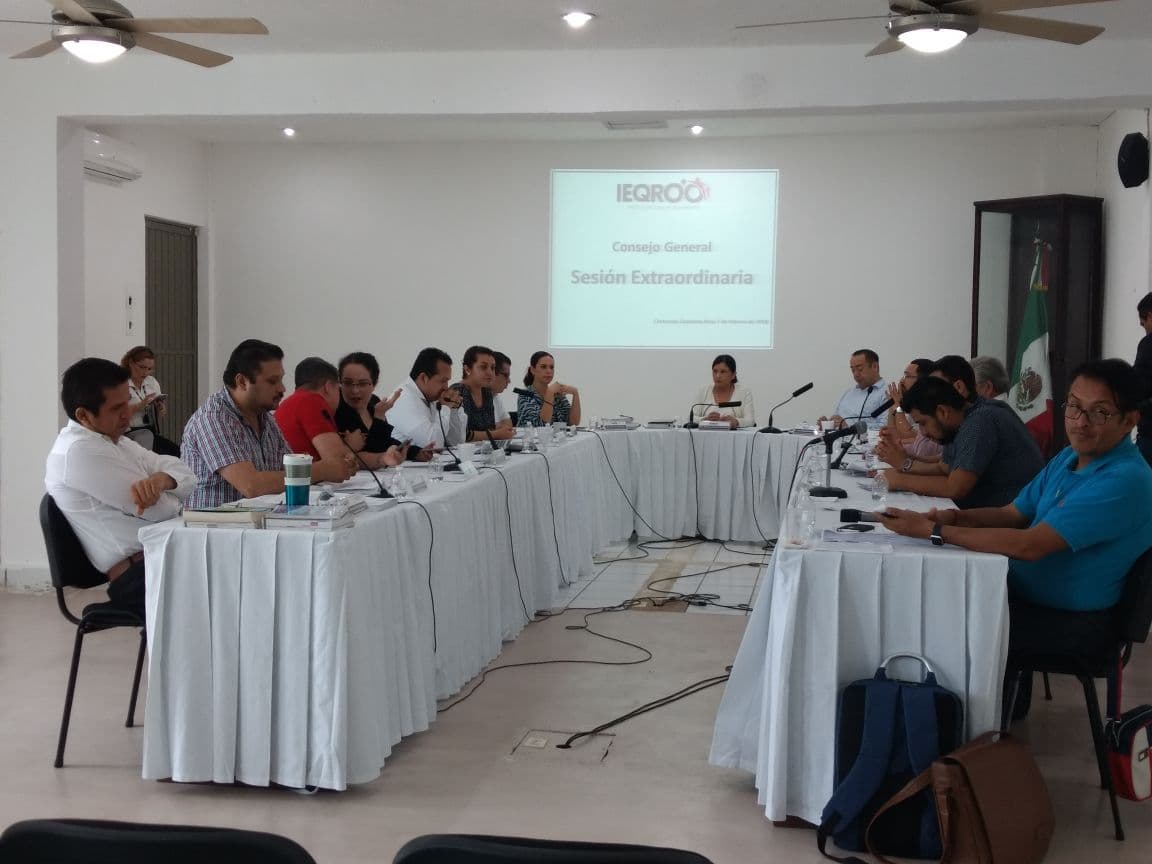 Ieqroo “tira la bolita” al INE en reelección
