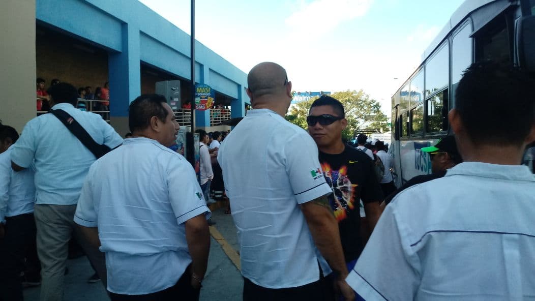 Agreden turistas a mujer y son sometidos a golpes